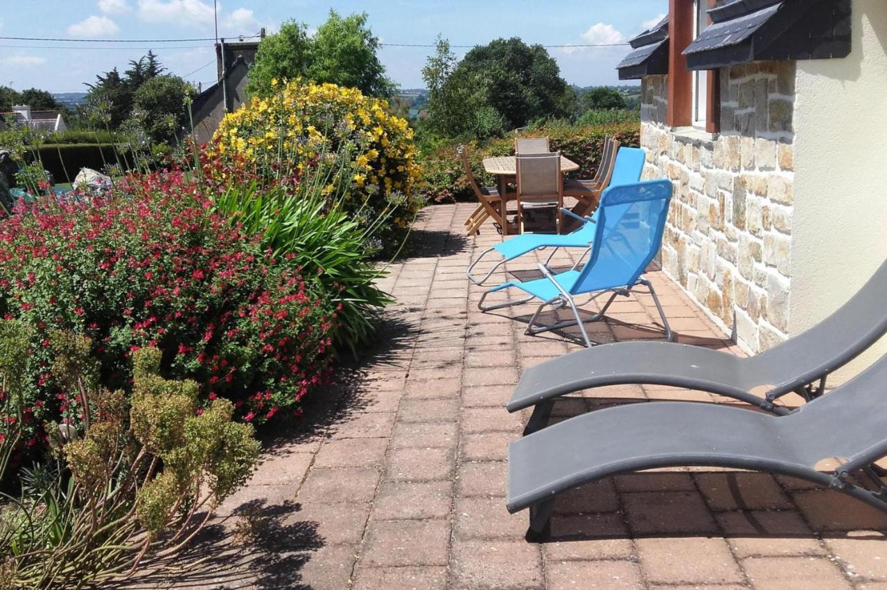 Nice Holiday Home With Beautiful Garden, Paimpol Bagian luar foto