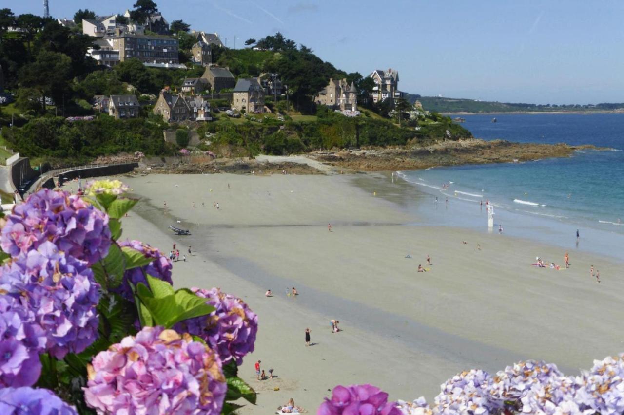 Nice Holiday Home With Beautiful Garden, Paimpol Bagian luar foto